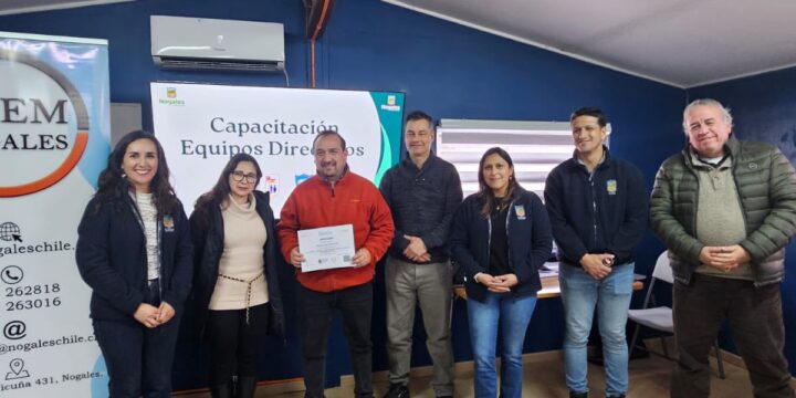 Hoy parte del equipo directivo de nuestro colegio finalizó la capacitación orientada a fortalecer el liderazgo y la gestión directiva para una toma de decisiones asertiva.